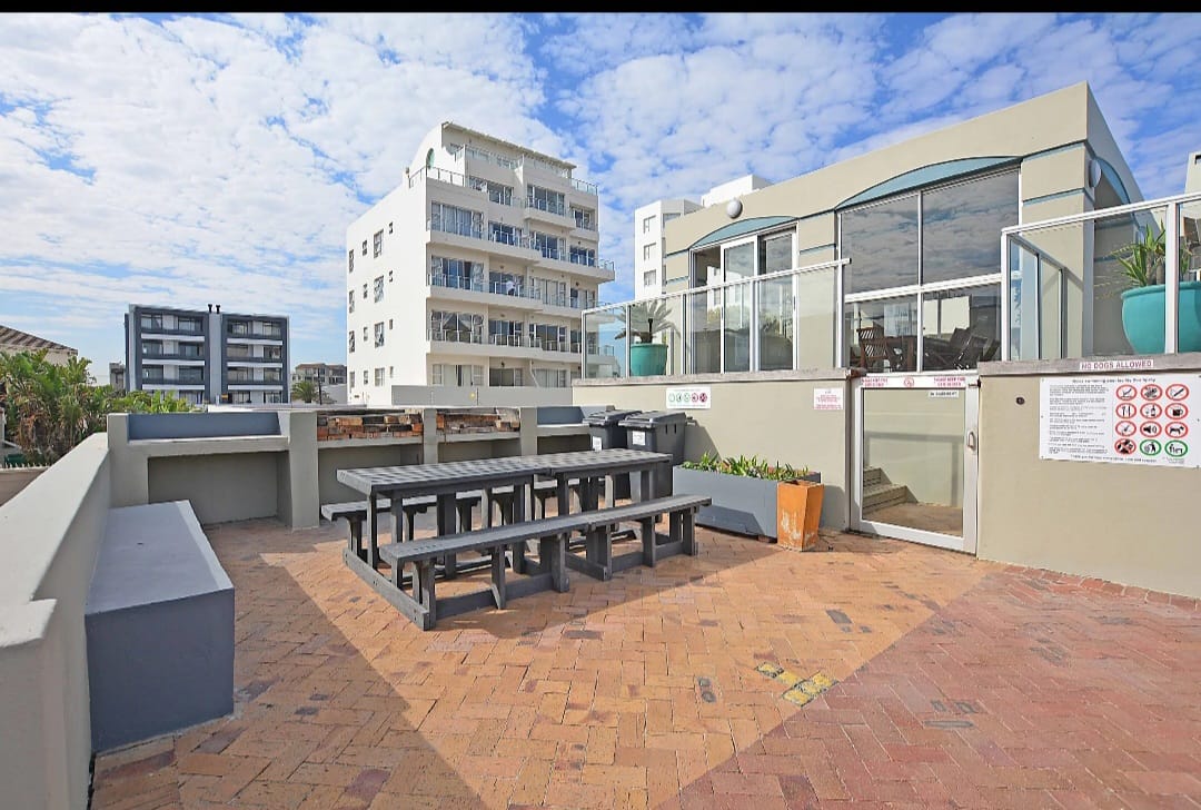 Marine Drive Apartment Dining Area