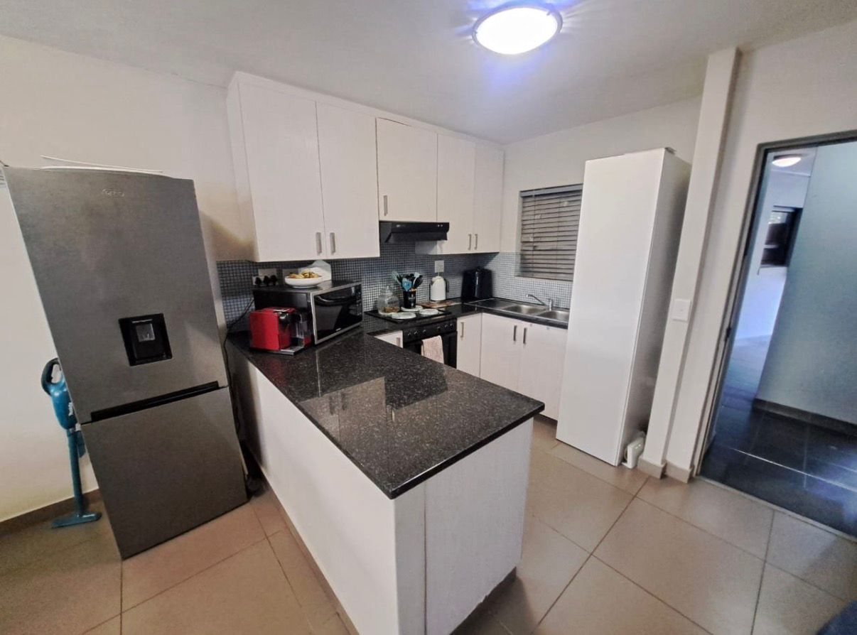 Parklands Apartment Dining Area